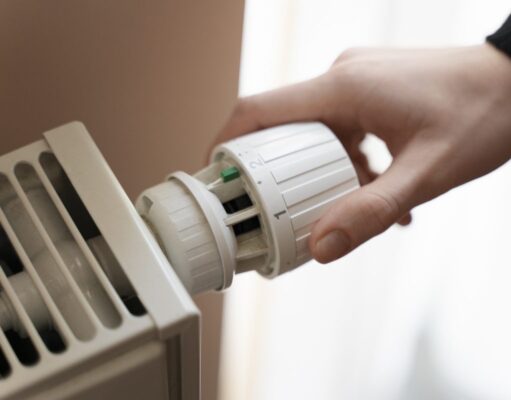Ogrzewanie elektryczne czy gazowe – porównanie kosztów i efektywności Ogrzewanie elektryczne czy gazowe – porównanie kosztów i efektywności